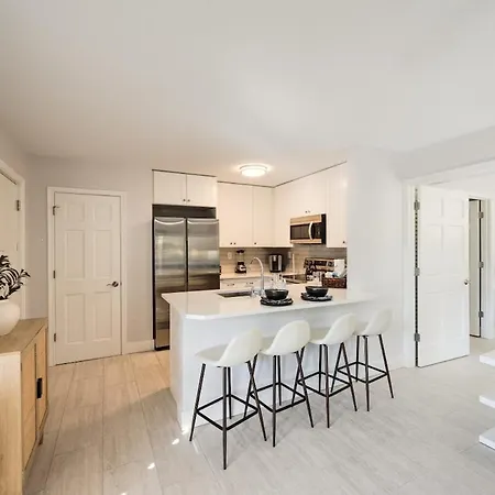 Lemarquis, Old Naples Condo, Near Beach&Downtown
